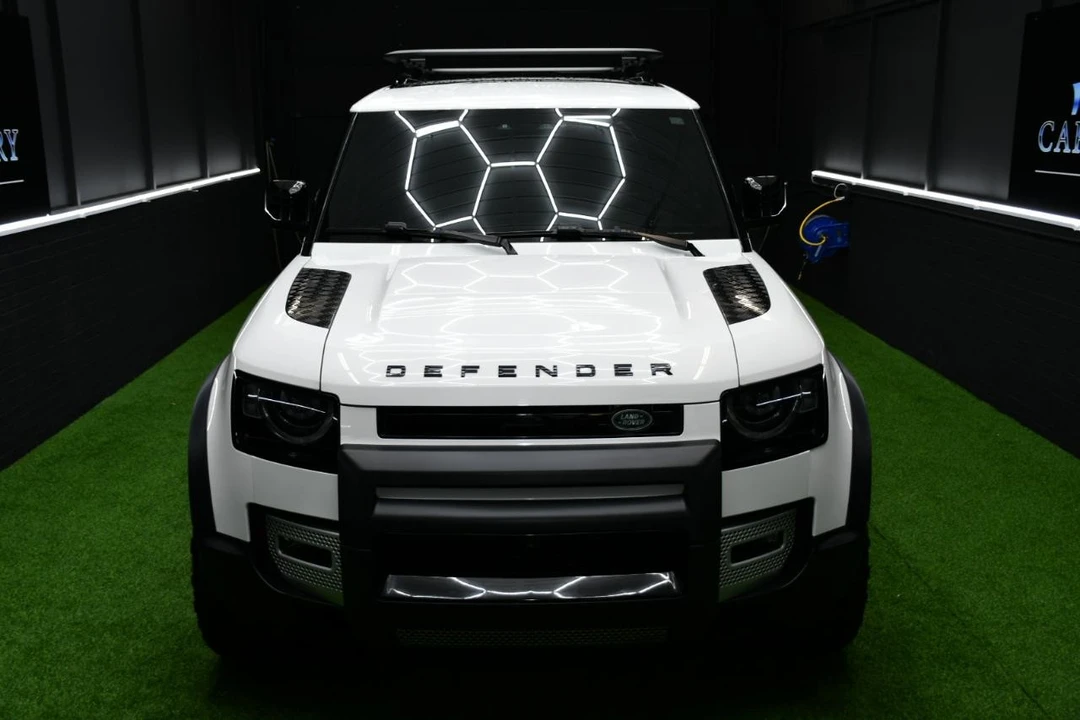 2023 Land Rover Defender L663 - Image 6 of 21