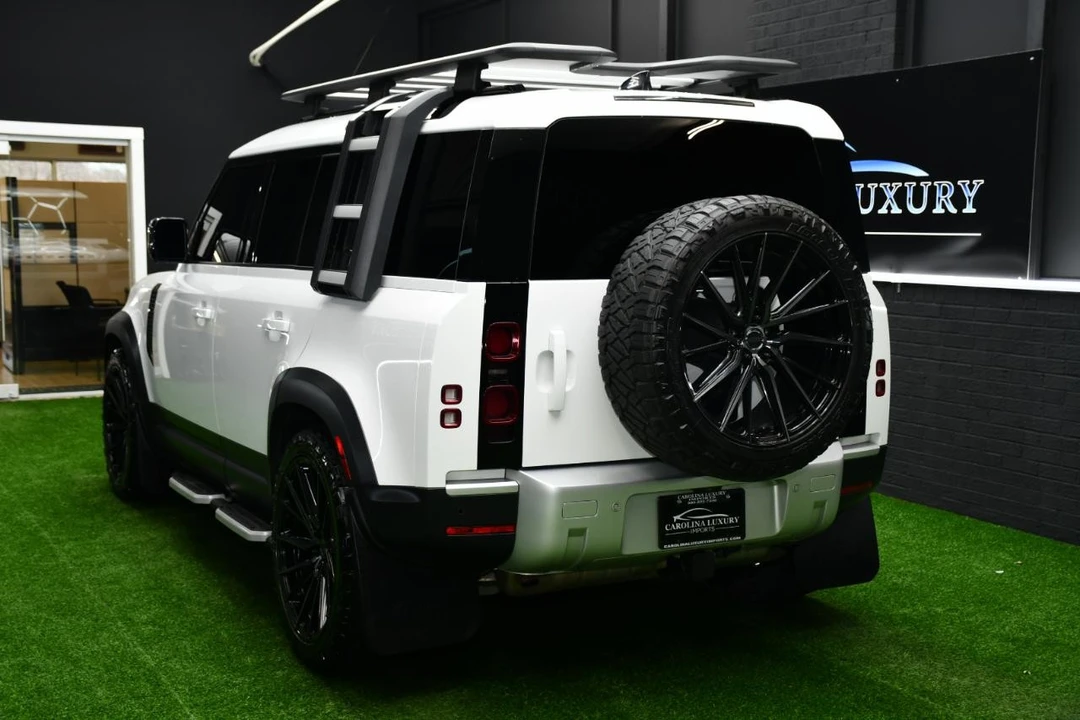 2023 Land Rover Defender L663 - Image 2 of 21