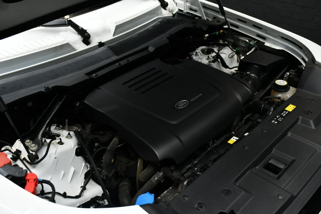 2023 Land Rover Defender L663 - Image 13 of 21