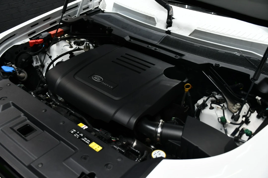 2023 Land Rover Defender L663 - Image 14 of 21