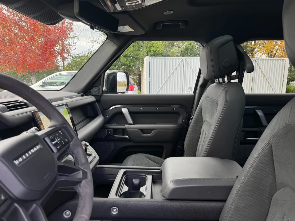 2023 Land Rover Defender L663 - Image 19 of 21