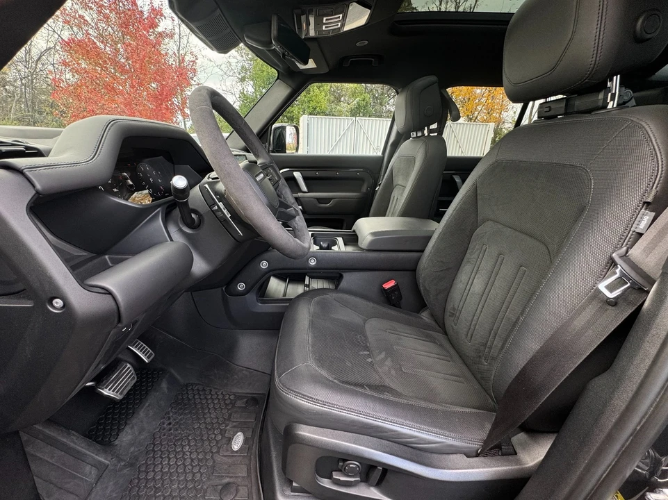 2023 Land Rover Defender L663 - Image 9 of 21
