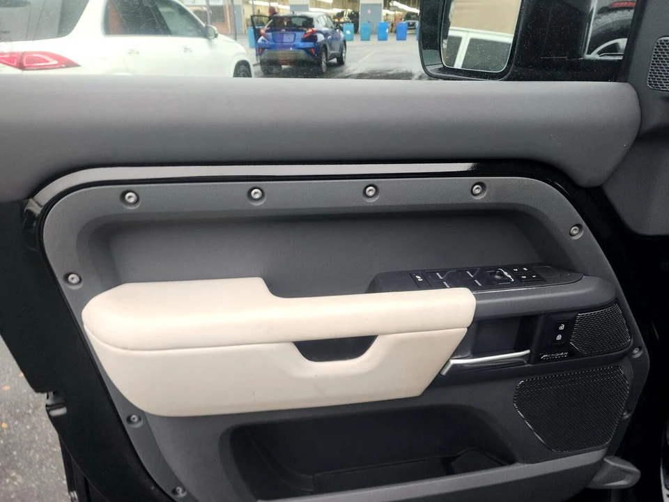 2023 Land Rover Defender L663 - Image 21 of 21