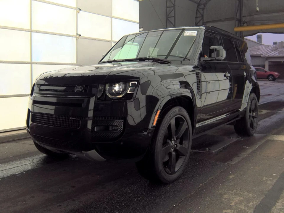 2023 Land Rover Defender L663 - Image 2 of 21