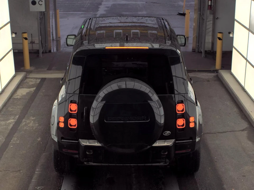 2023 Land Rover Defender L663 - Image 5 of 21
