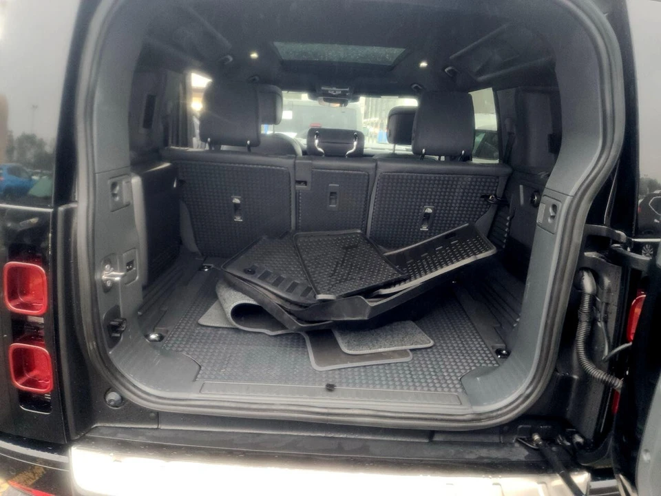 2023 Land Rover Defender L663 - Image 20 of 21