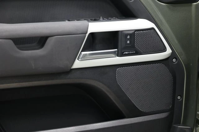 2023 Land Rover Defender L663 - Image 10 of 12