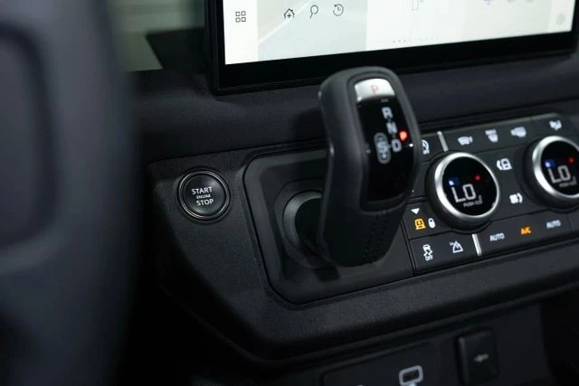 2023 Land Rover Defender L663 - Image 20 of 21