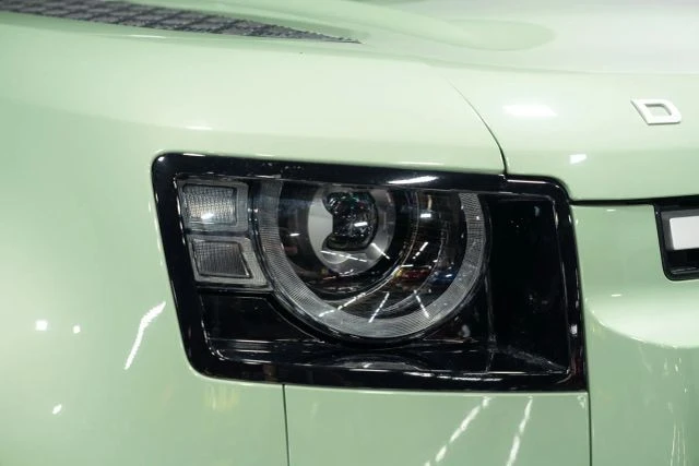2023 Land Rover Defender L663 - Image 6 of 21