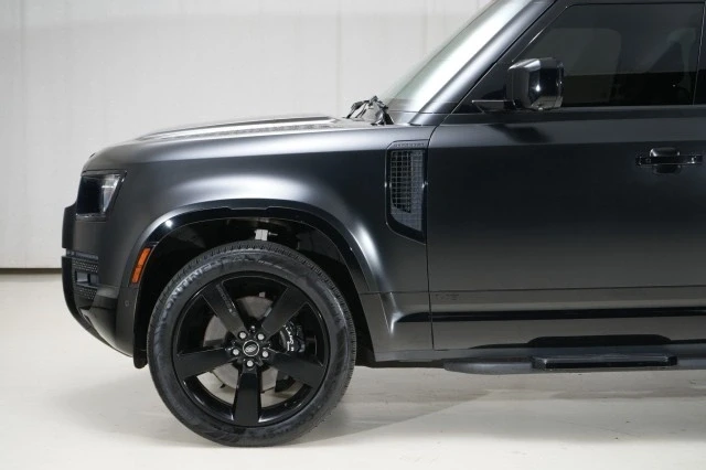 2023 Land Rover Defender L663 - Image 2 of 21