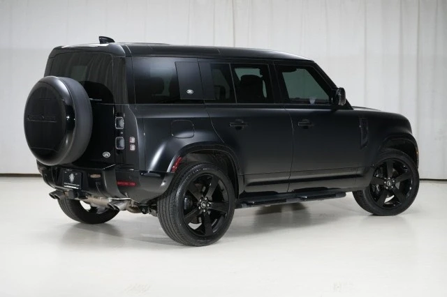 2023 Land Rover Defender L663 - Image 18 of 21