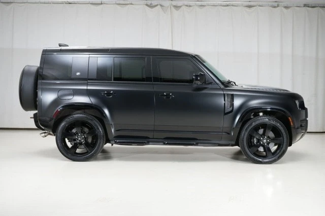 2023 Land Rover Defender L663 - Image 16 of 21