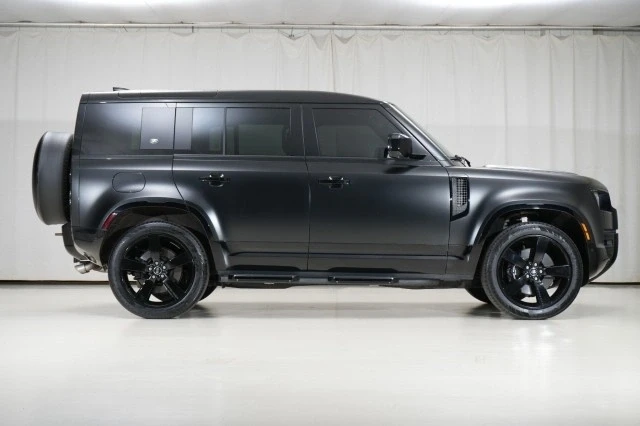 2023 Land Rover Defender L663 - Image 17 of 21