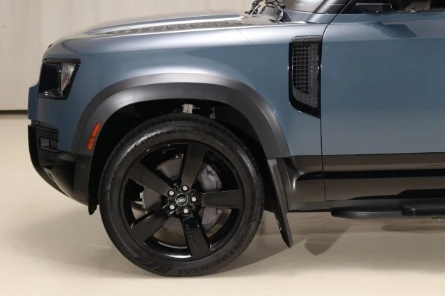 2023 Land Rover Defender L663 - Image 3 of 21