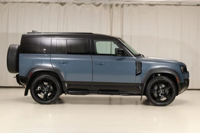 2023 Land Rover Defender L663 - Image 17 of 21