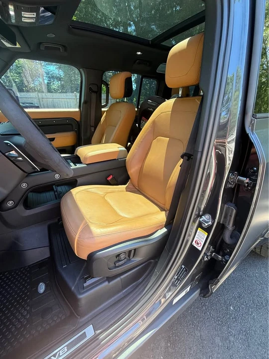2023 Land Rover Defender L663 - Image 5 of 12