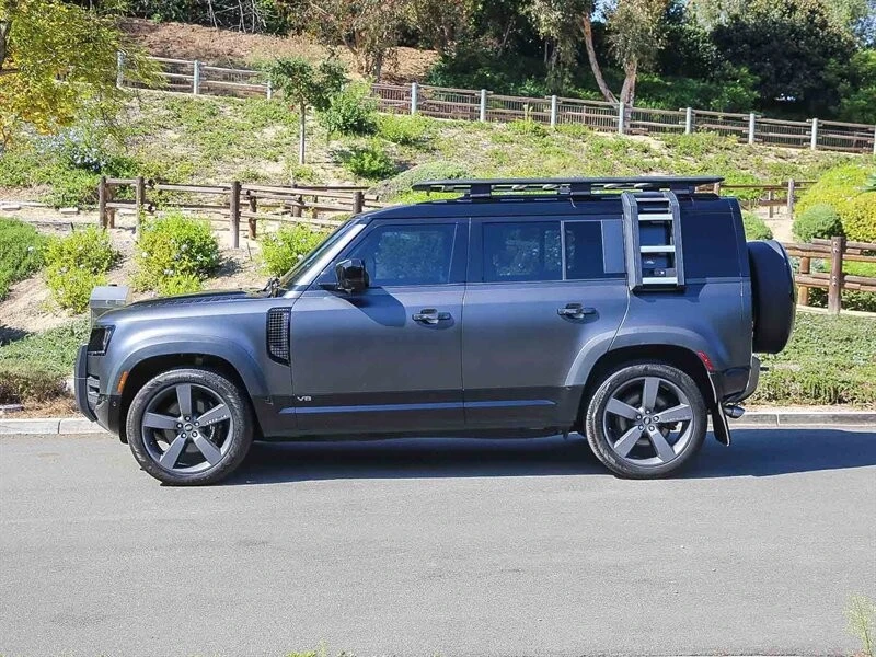 2023 Land Rover Defender L663 - Image 4 of 21