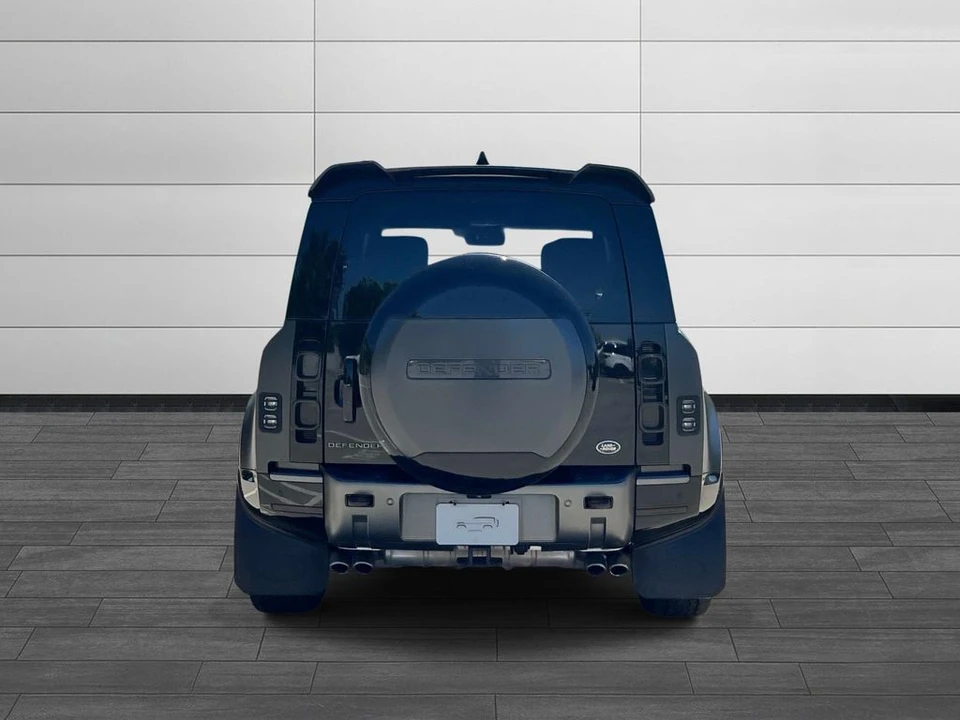 2023 Land Rover Defender L663 - Image 4 of 8