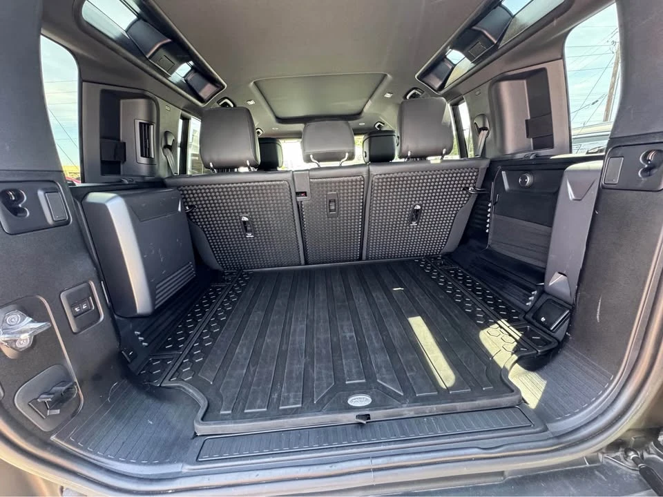 2023 Land Rover Defender L663 - Image 13 of 15