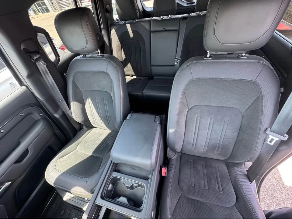 2023 Land Rover Defender L663 - Image 7 of 15