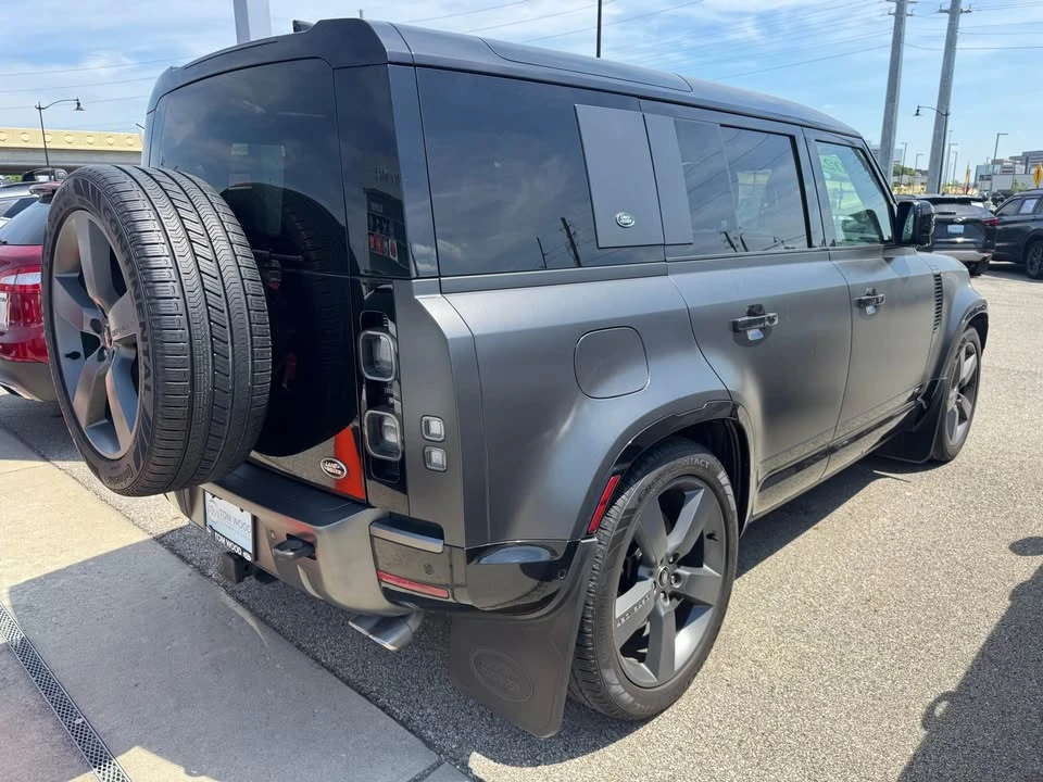 2023 Land Rover Defender L663 - Image 4 of 15