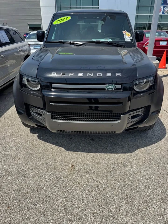 2023 Land Rover Defender L663 - Image 2 of 15