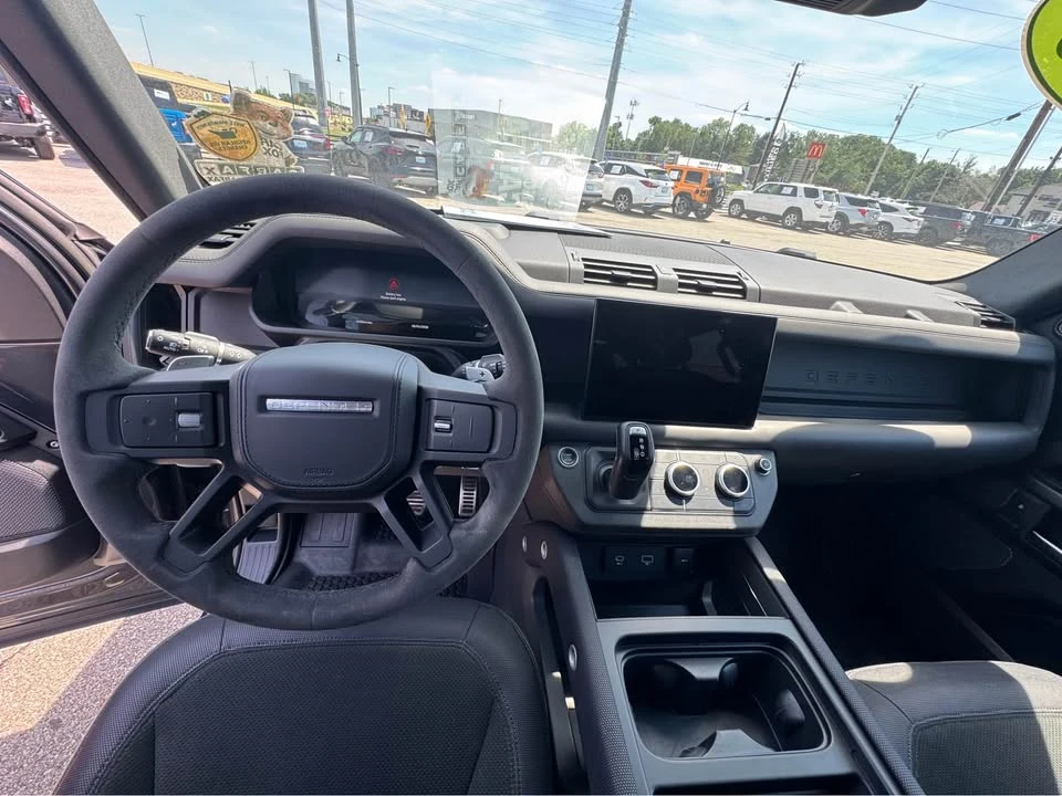 2023 Land Rover Defender L663 - Image 8 of 15