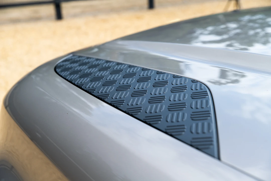 2023 Land Rover Defender L663 - Image 13 of 31