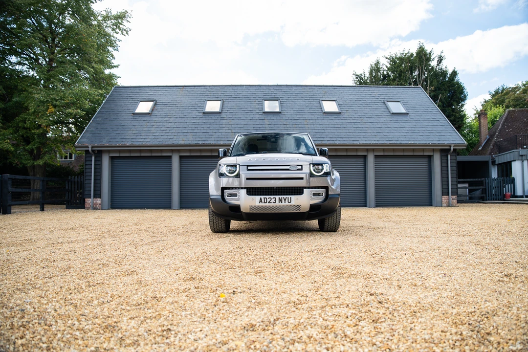 2023 Land Rover Defender L663 - Image 2 of 31