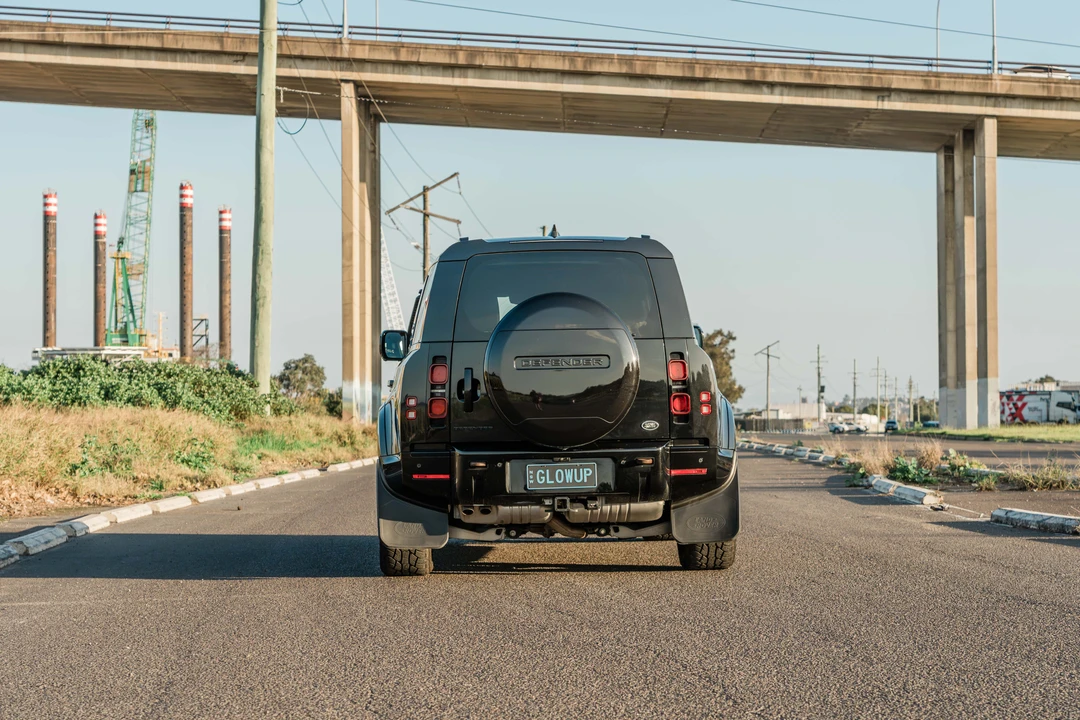 2023 Land Rover Defender L663 - Image 14 of 31