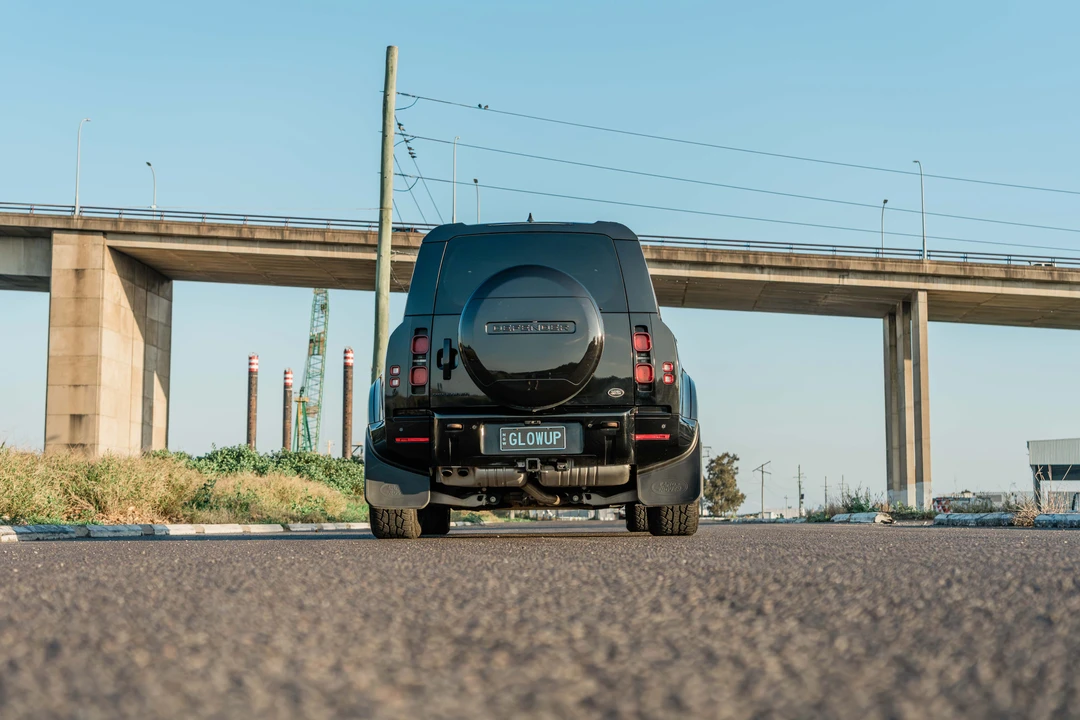 2023 Land Rover Defender L663 - Image 26 of 31