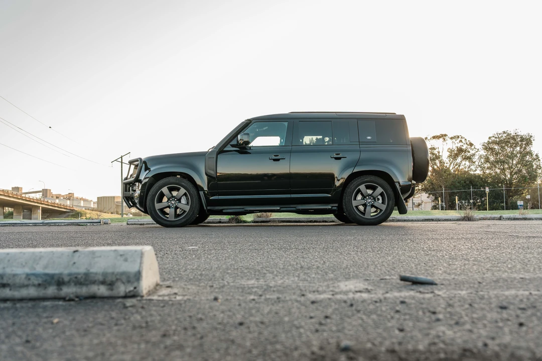 2023 Land Rover Defender L663 - Image 12 of 31