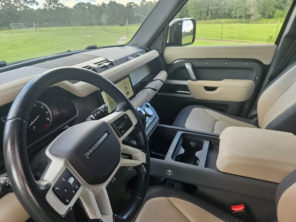 2023 Land Rover Defender L663 - Image 5 of 8