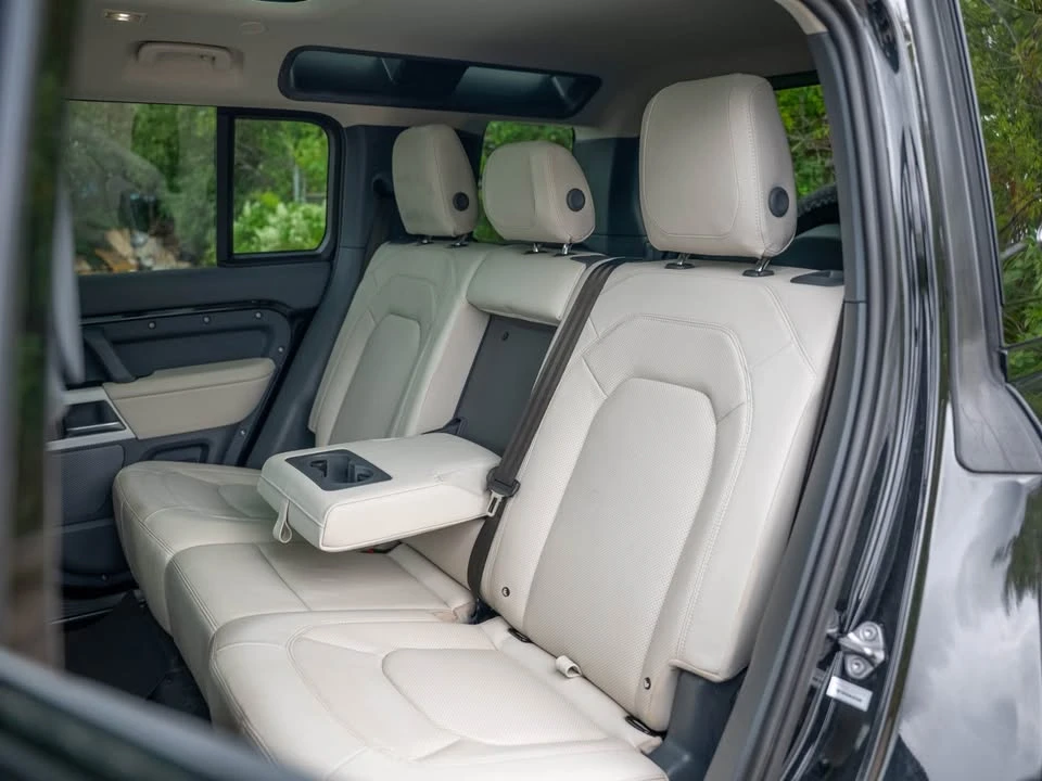 2023 Land Rover Defender L663 - Image 11 of 15