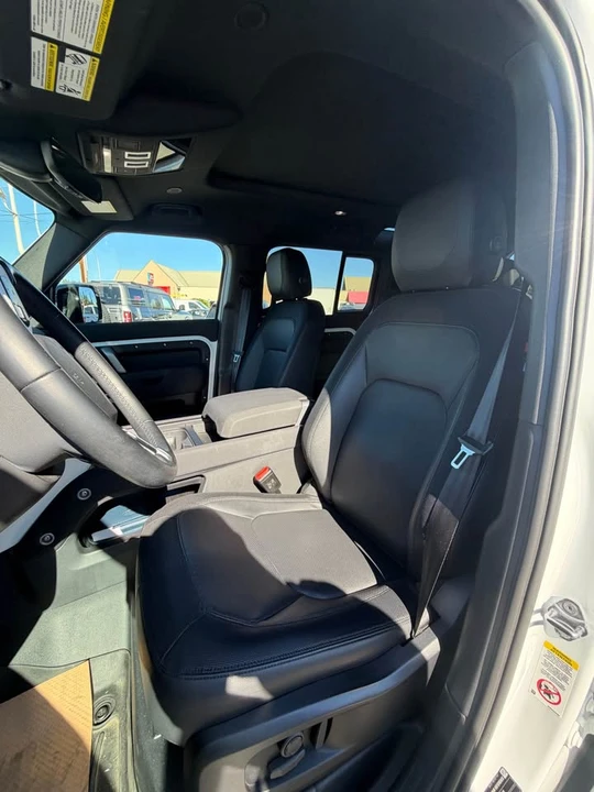 2023 Land Rover Defender L663 - Image 9 of 14