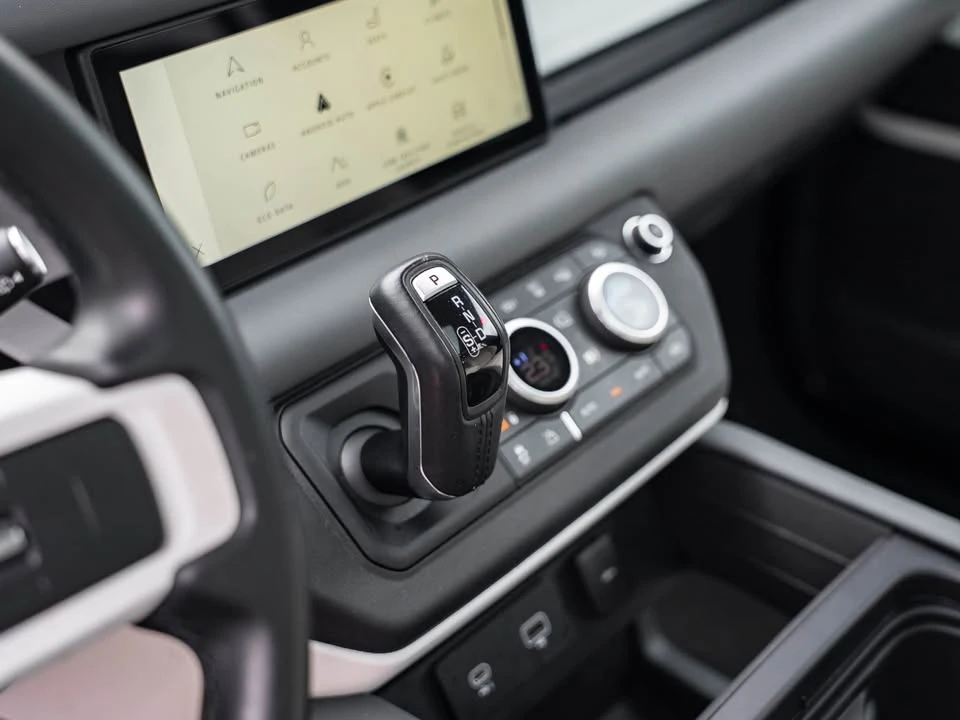 2023 Land Rover Defender L663 - Image 14 of 15