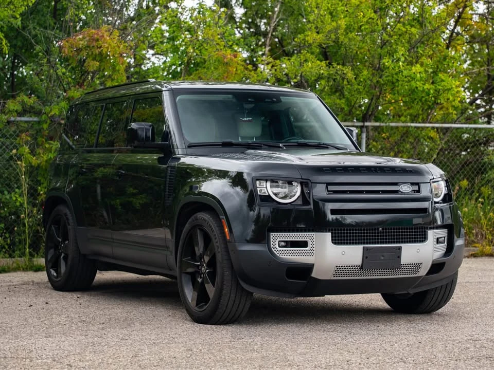 2023 Land Rover Defender L663 - Image 3 of 15