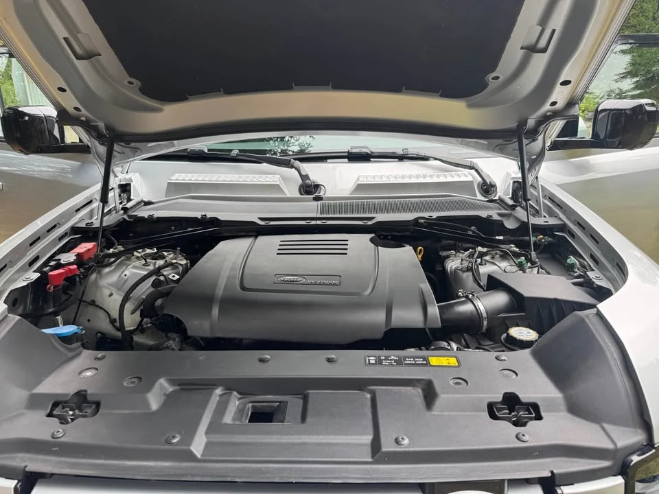 2023 Land Rover Defender L663 - Image 10 of 10