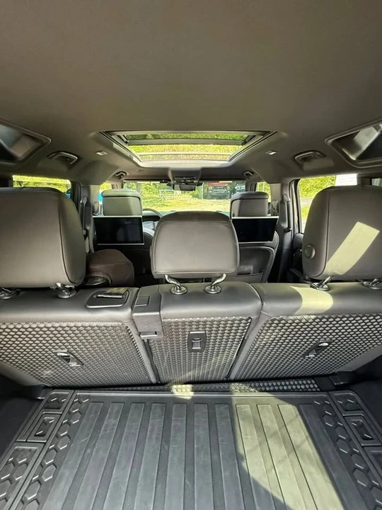 2023 Land Rover Defender L663 - Image 17 of 20