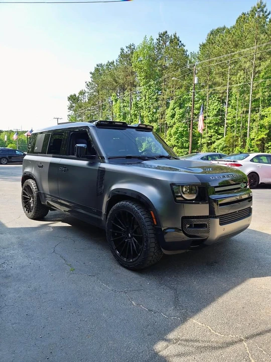 2023 Land Rover Defender L663 - Image 3 of 20