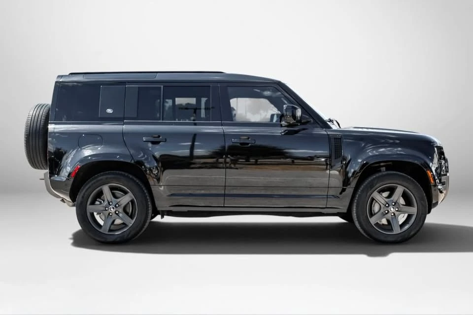 2023 Land Rover Defender L663 - Image 5 of 20