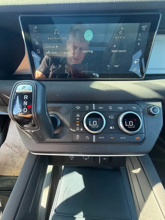 2023 Land Rover Defender L663 - Image 10 of 14