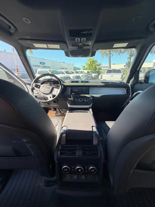 2023 Land Rover Defender L663 - Image 12 of 14