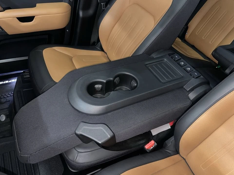 2023 Land Rover Defender L663 - Image 16 of 20