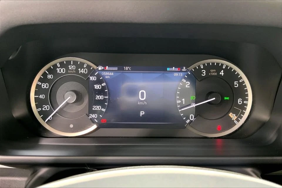 2023 Land Rover Defender L663 - Image 17 of 20