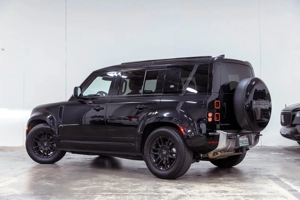 2023 Land Rover Defender L663 - Image 2 of 19