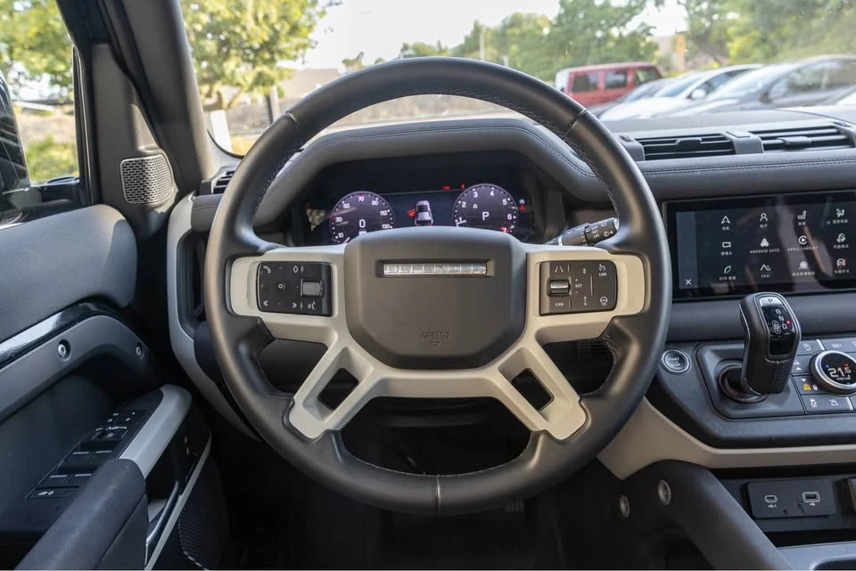 2023 Land Rover Defender L663 - Image 5 of 19