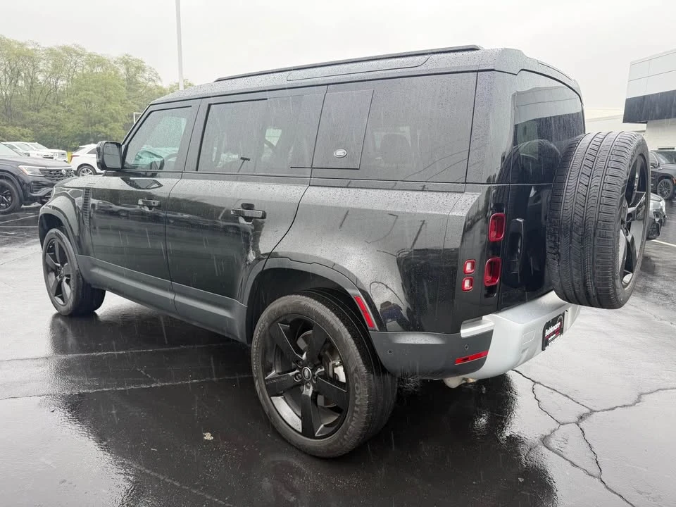 2023 Land Rover Defender L663 - Image 5 of 11