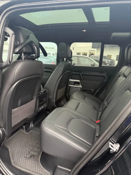 2023 Land Rover Defender L663 - Image 10 of 11