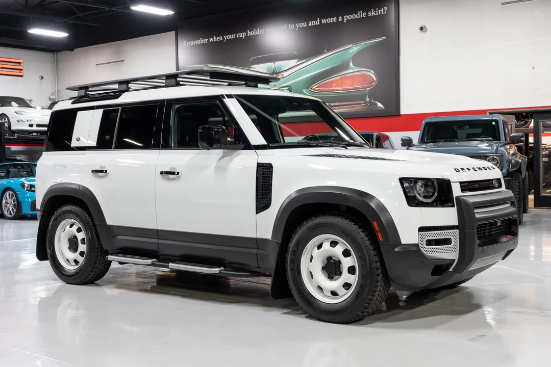 2023 Land Rover Defender L663 - Image 9 of 31